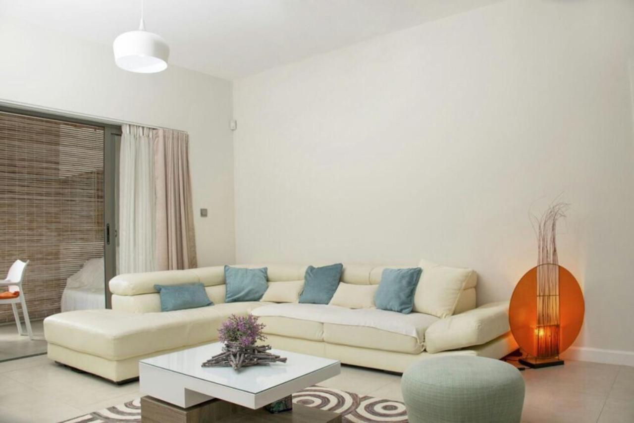 Luxury Modern 2-Bed Apartment Pereybere Grand Baie Exterior foto